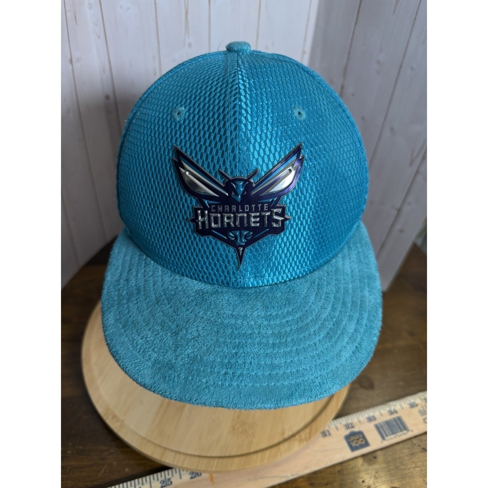 NBA Charlotte Hornets Basketball New Era 9 Fifty Snap Back Hat Teal Size 7 Euc